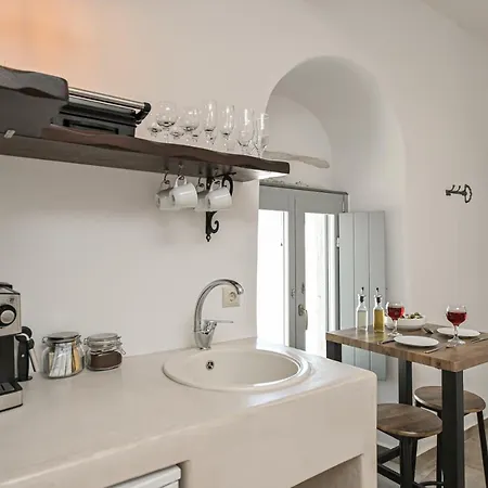 Venetian Ii Apartamento Naxos City